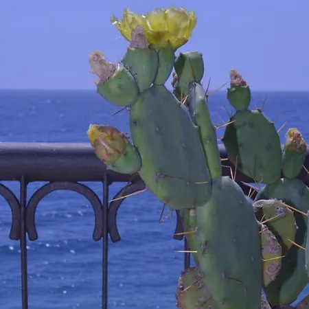 Casa Di Mare Barabba Dom wakacyjny Santa Teresa Di Riva