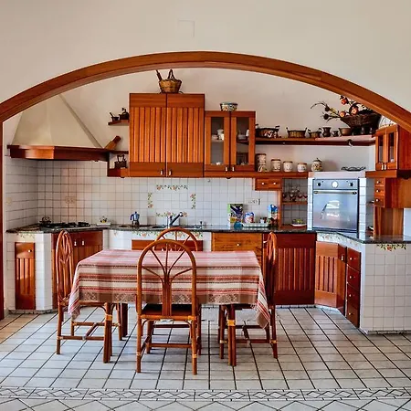 Casa Di Mare Barabba * סנטה תרזה די ריבה